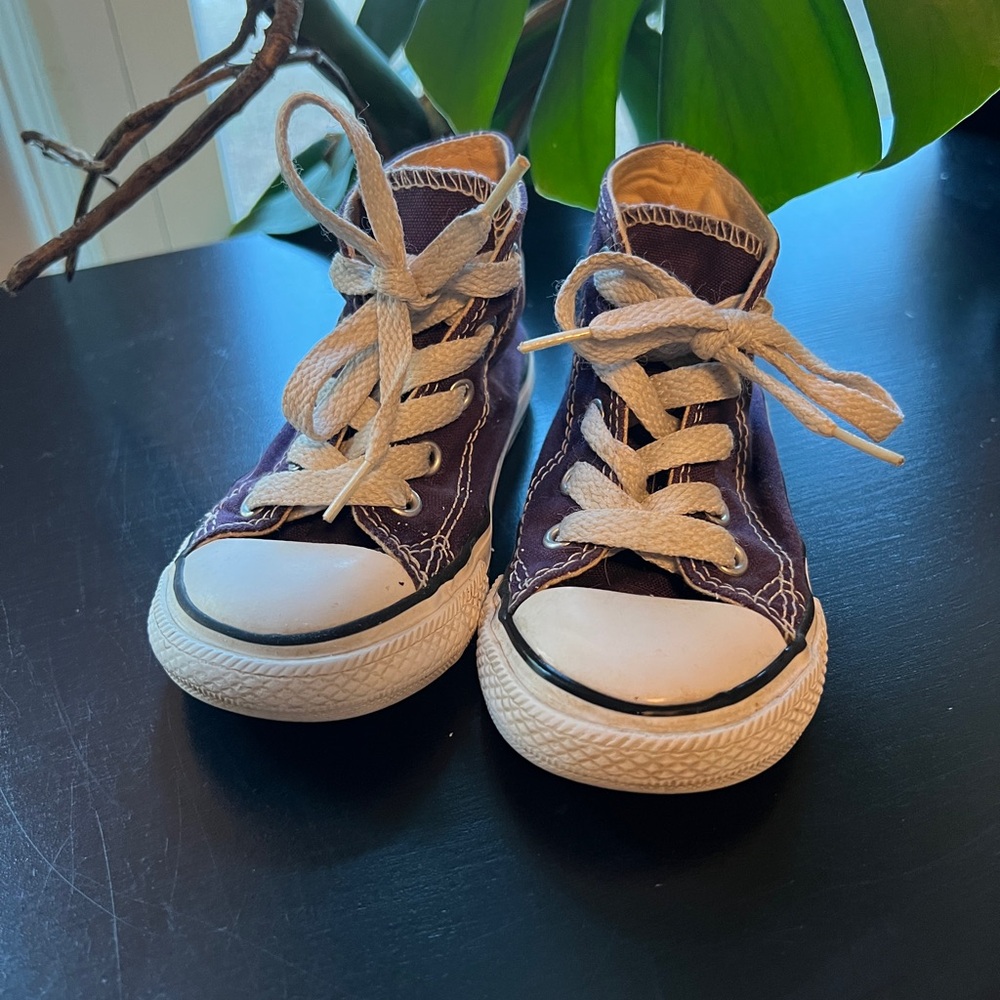 Purple Chuck Taylor Converse All Star Toddler Size 7